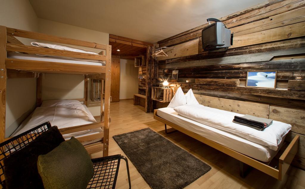 Arena Lodge Flims Phòng bức ảnh